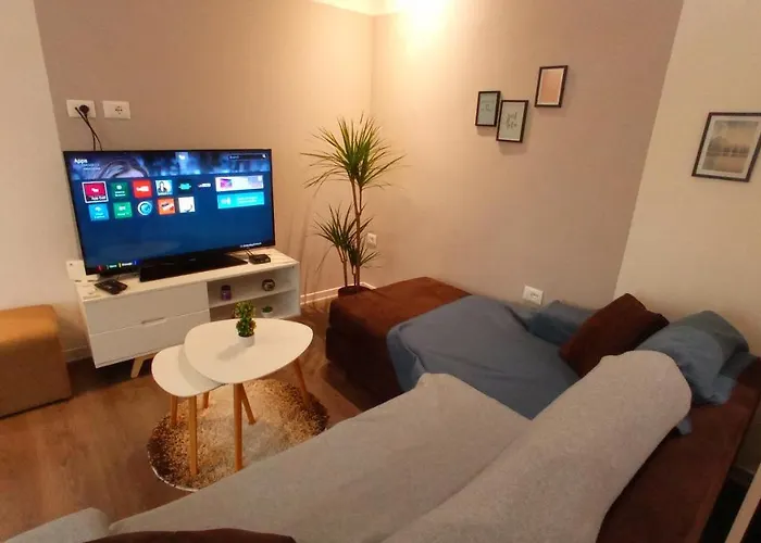 Garda * טיראנה